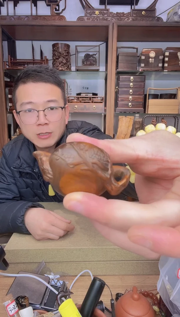 【闪购商品】乌木类书架835黄杨做旧把把壶-10