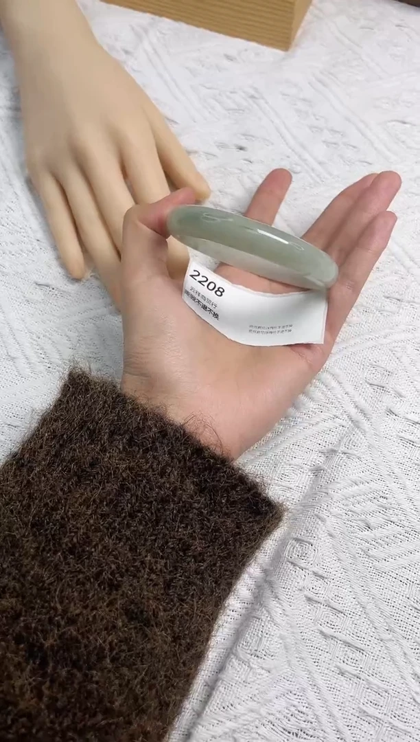 未镶嵌手镯石英质玉2208