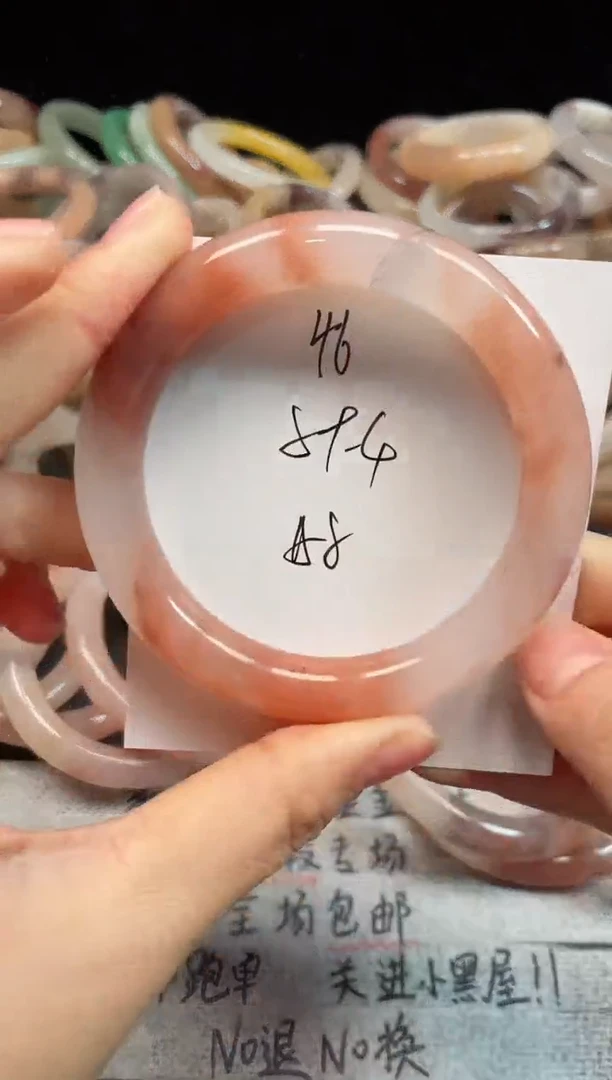 未镶嵌手镯石英质玉46