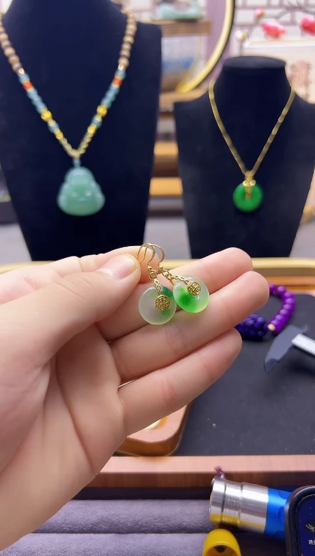 【闪购商品】翡翠耳饰14K金镶嵌E113