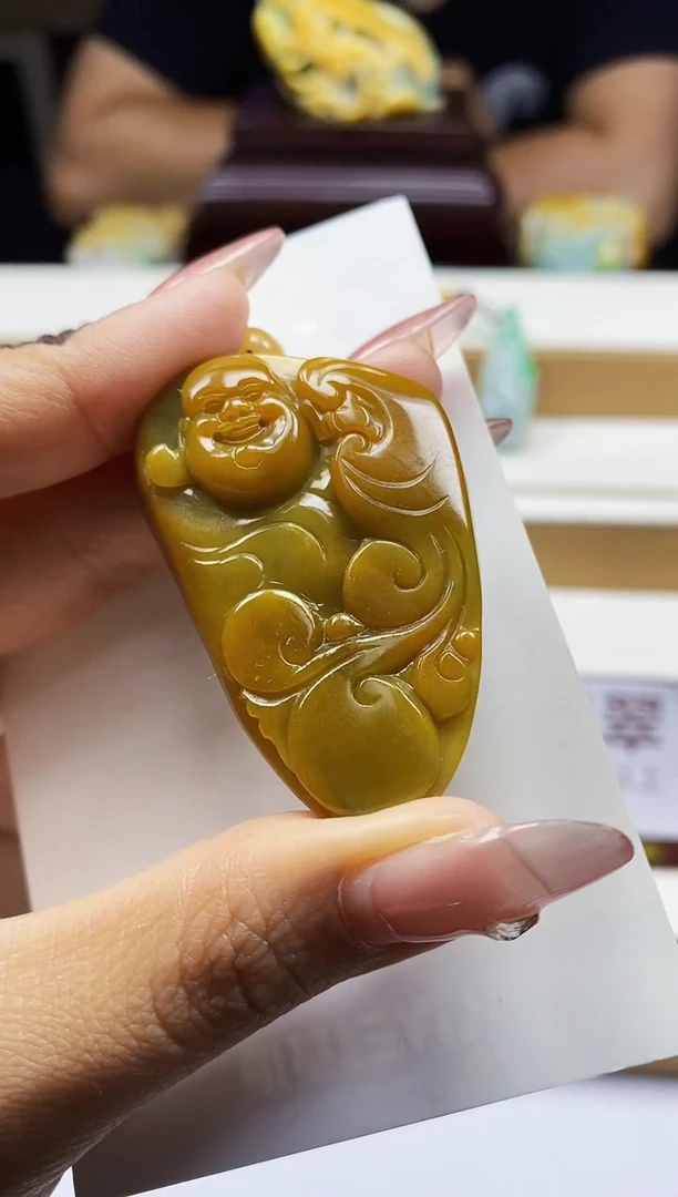 翡翠未镶嵌颈饰翡翠A货