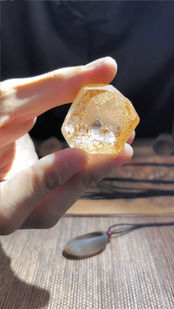 未镶嵌吊坠(赠链)水晶水晶