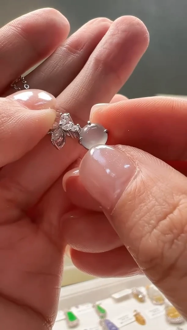 颈饰银S925镶嵌翡翠KJYD111601