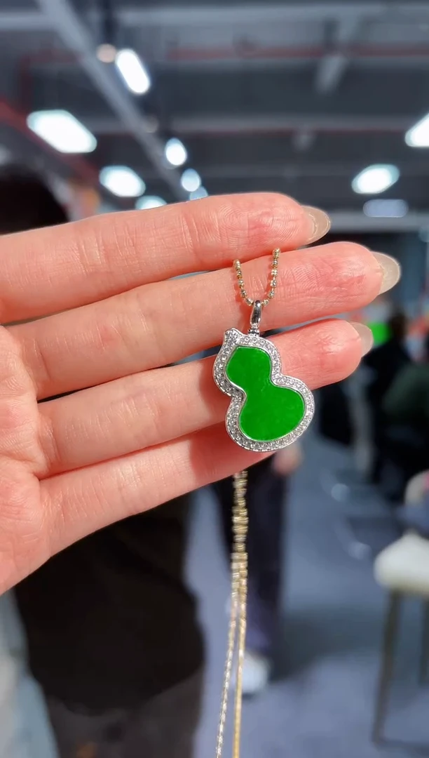 【闪购商品】翡翠吊坠(不含链)未镶嵌 缅料A货/支持复检/一件