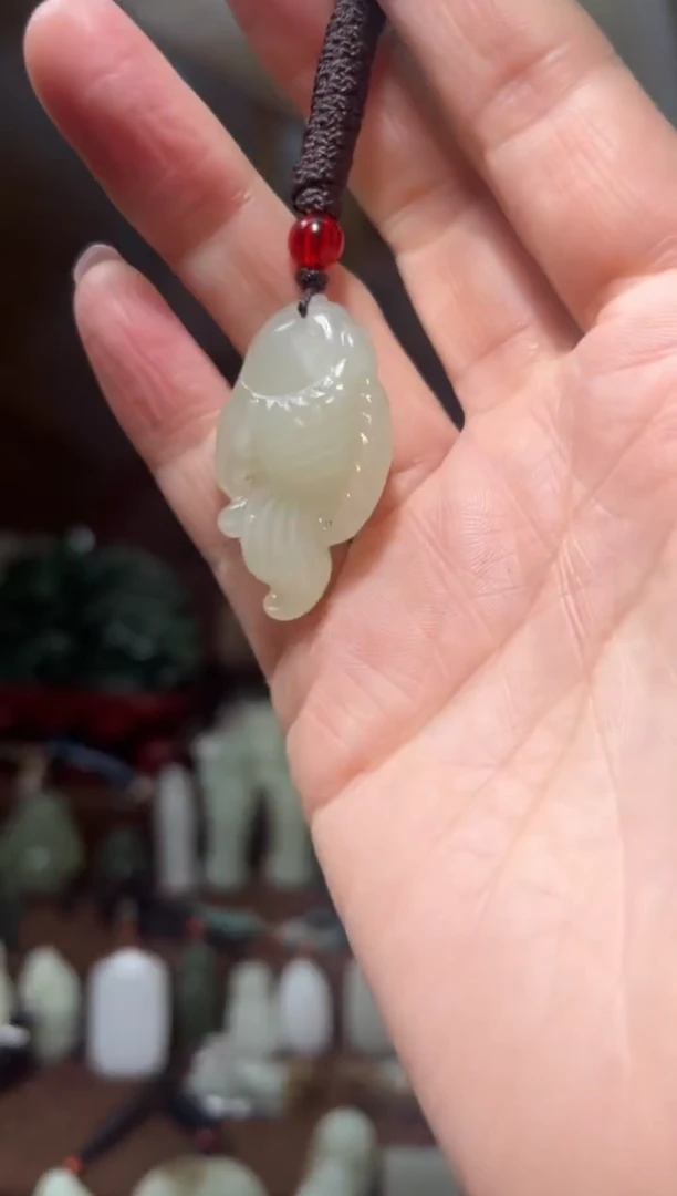 颈饰未镶嵌和田玉·