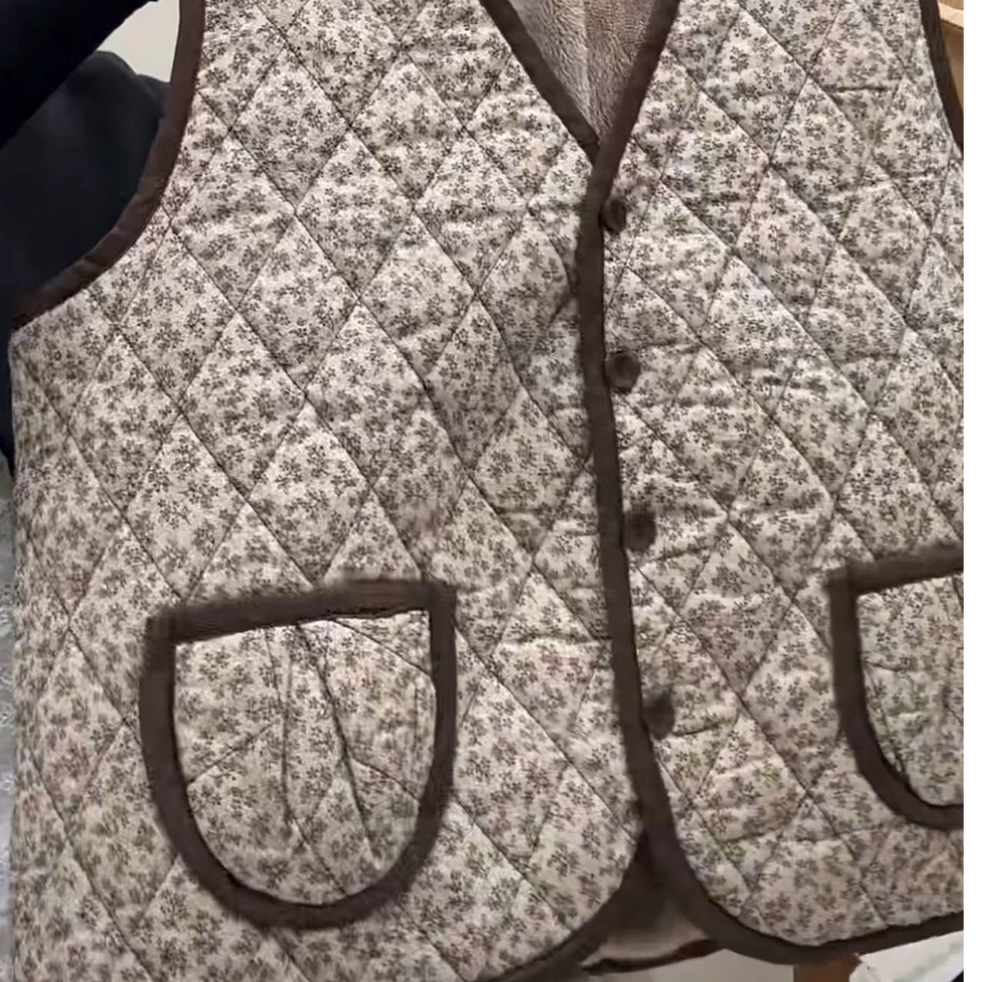 韩国正品/不支持退换/一朵花/碎花棉马甲/0209