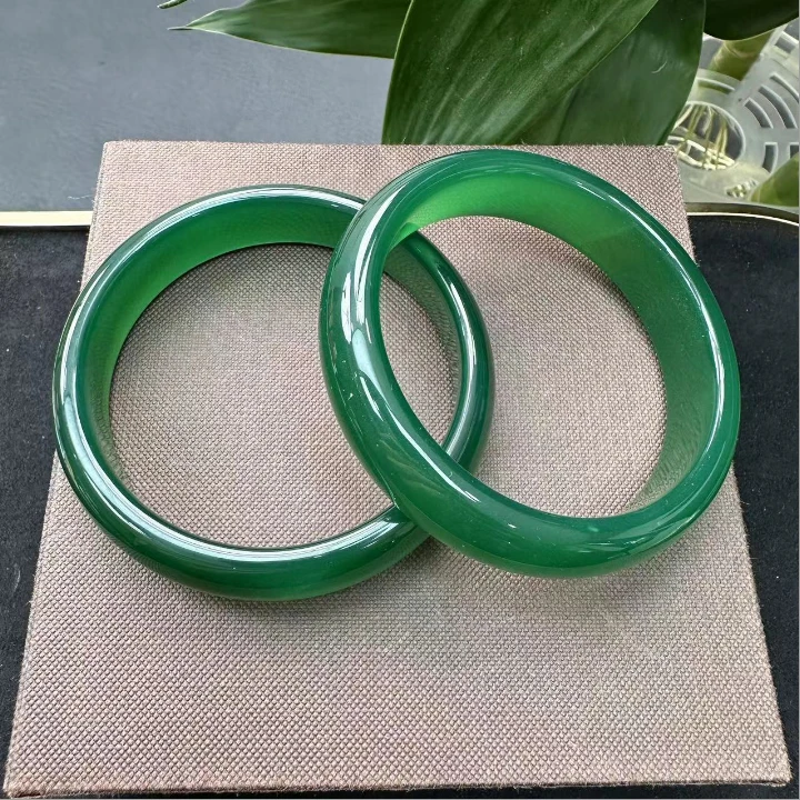 【小天总专属】精美时尚绿手镯