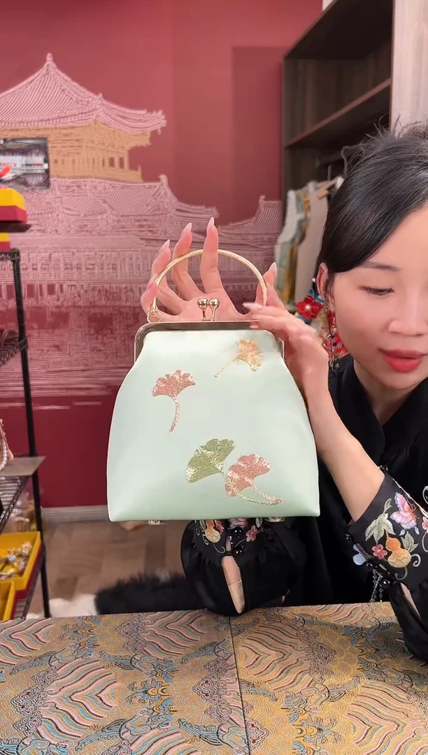 【闪购商品】刺绣刺绣打籽绣苏绣手工刺绣包包