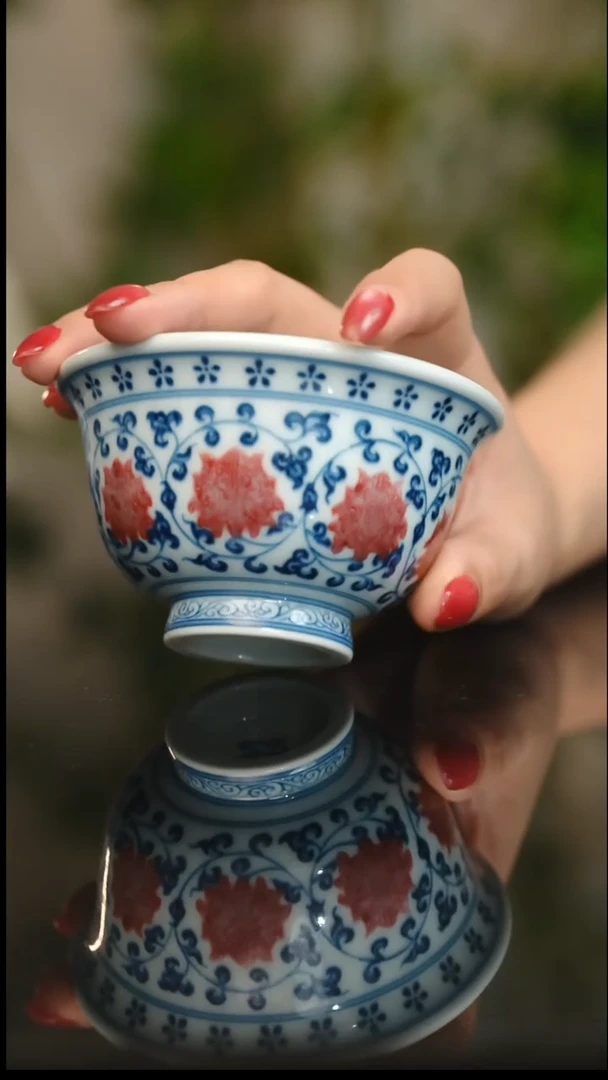 杯子陶柴窑缠枝莲釉里红压手100cc