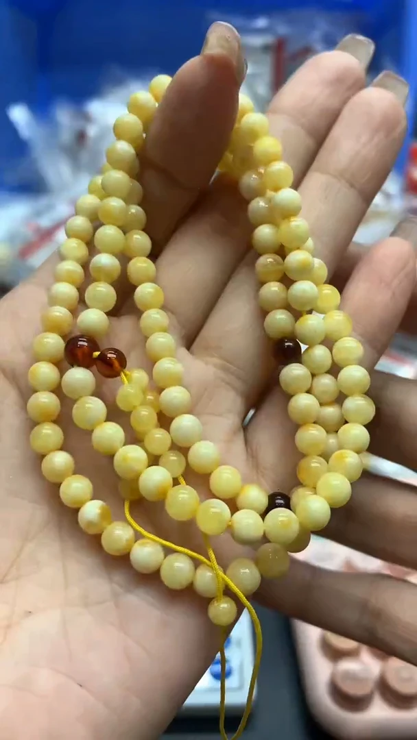 未镶嵌琥珀珠宝奇石2381
