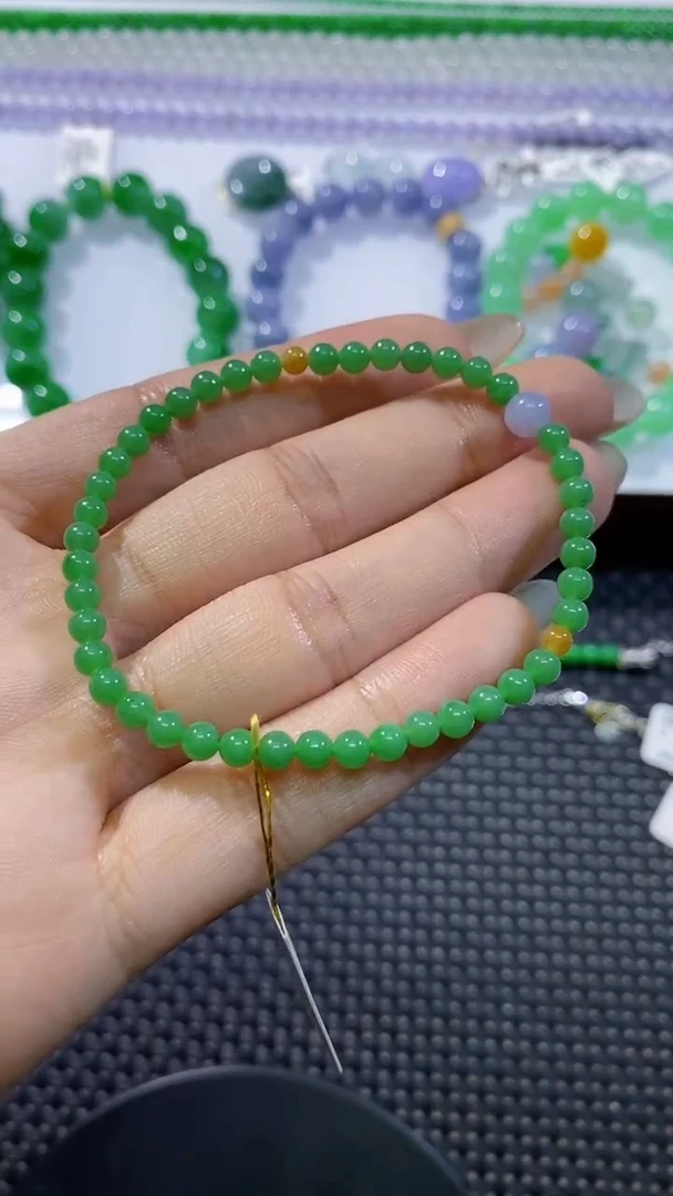 散珠翡翠卡4左右