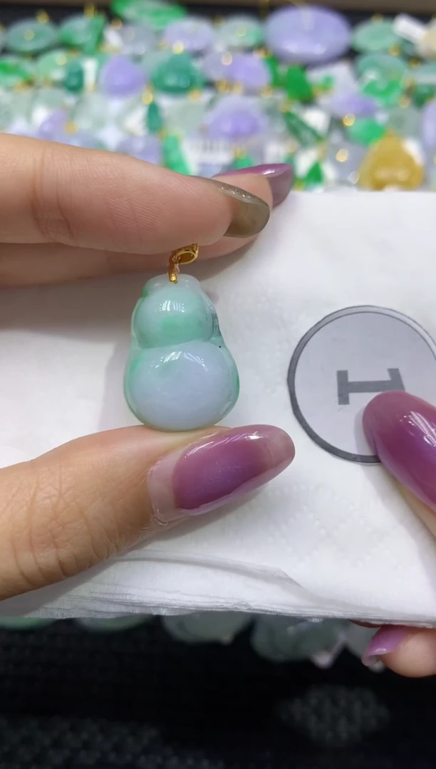 颈饰未镶嵌翡翠天然缅甸翡翠A货