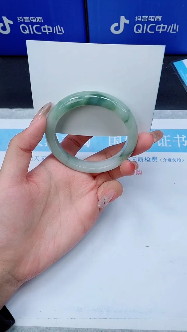 未镶嵌手镯石英质玉A11-59