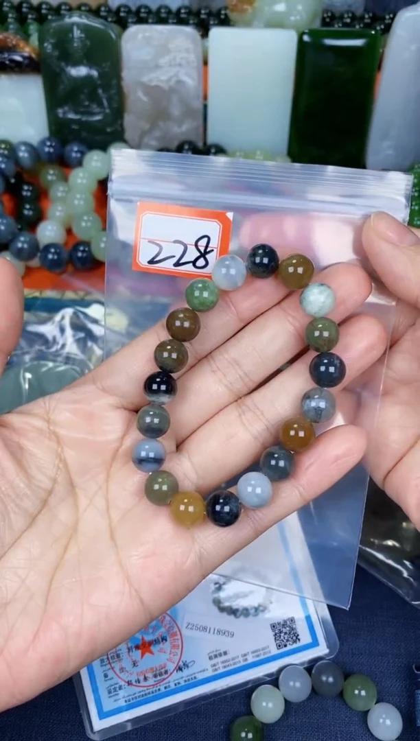 颈饰未镶嵌和田玉和田玉