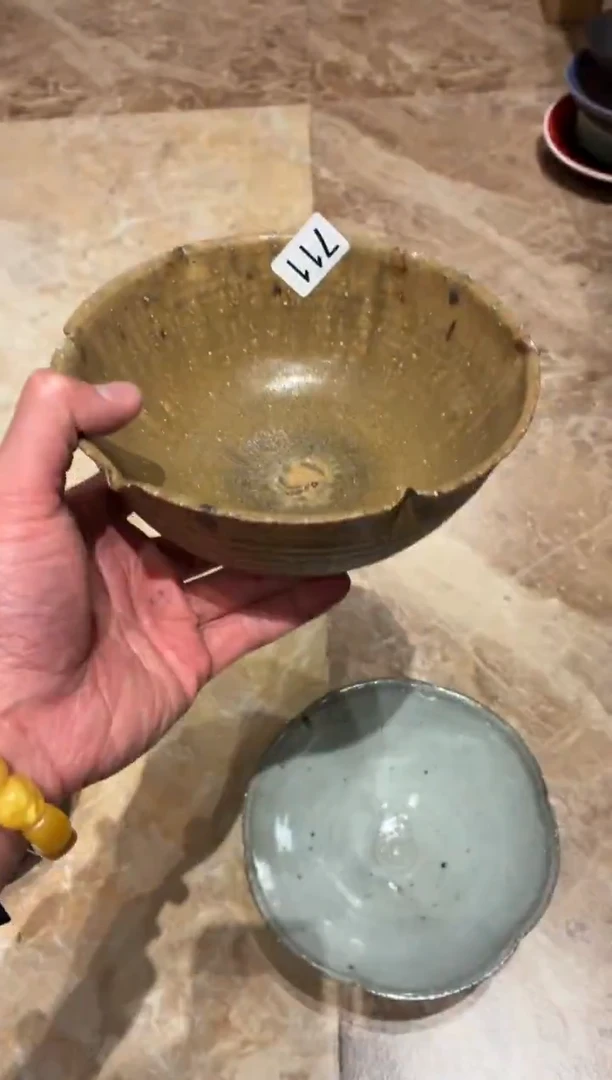 瓷片楚*771微瑕叶秋花瓣面碗1个