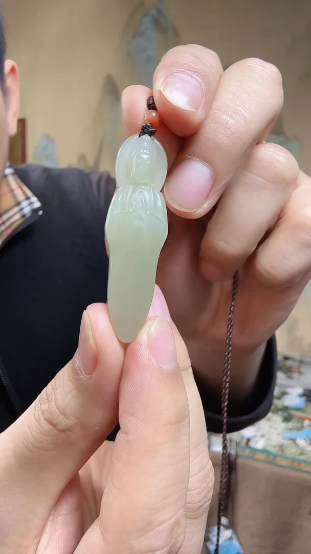 颈饰未镶嵌和田玉.