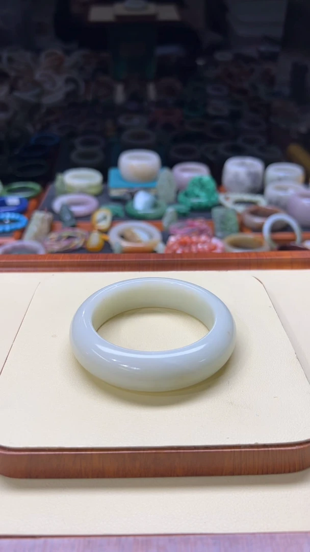 未镶嵌手镯石英质玉庆**室155