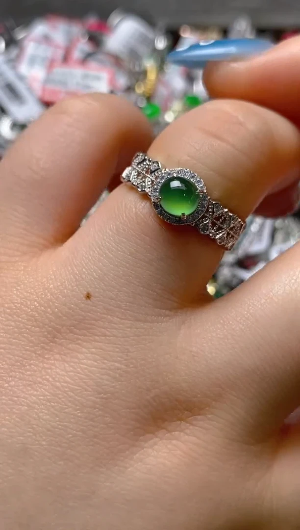 银S925镶嵌戒指翡翠百内无证书