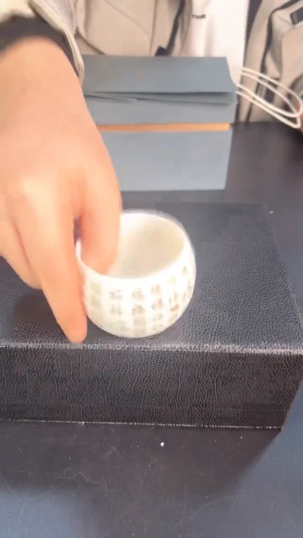 【闪购商品】羊脂玉百福纳财主人杯