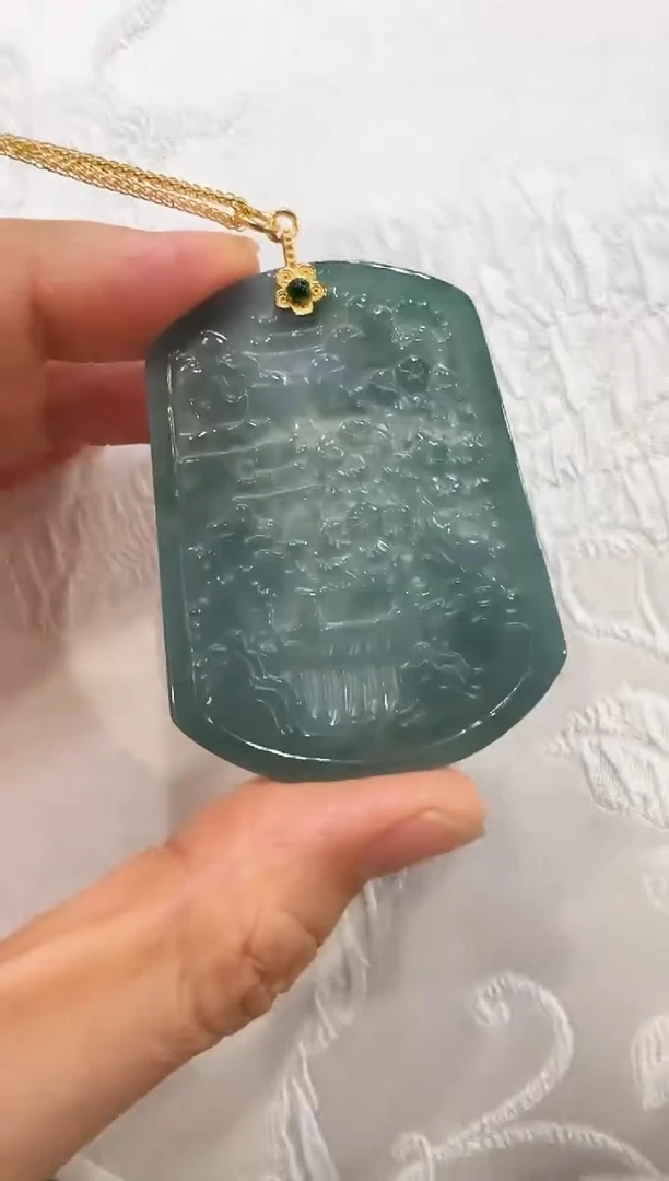 翡翠未镶嵌颈饰国风