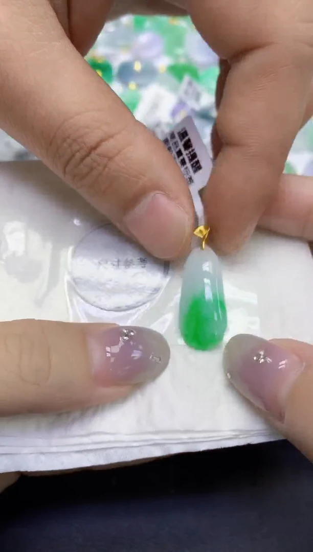 颈饰18K金镶嵌翡翠天然缅甸翡翠A货百元以上9元证书费自理