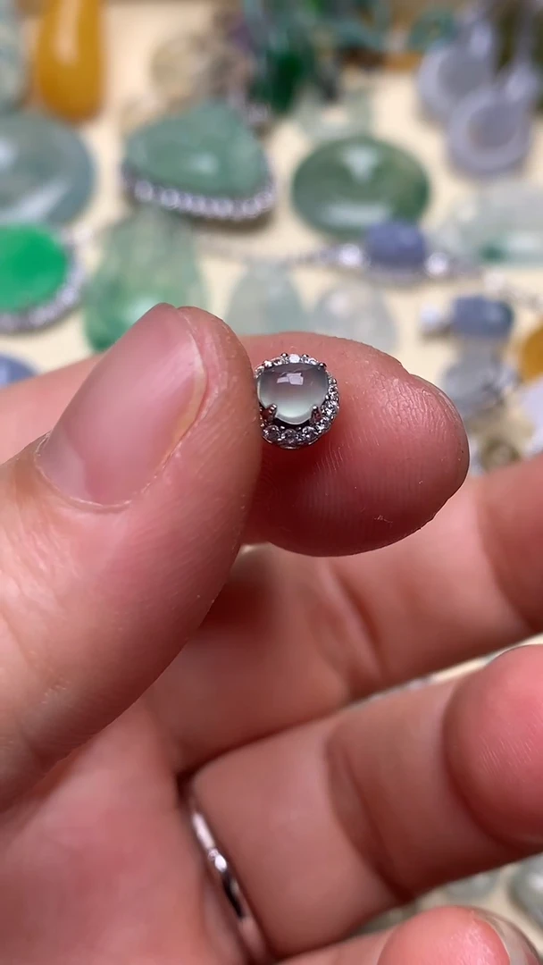 【闪购商品】翡翠颈饰银S925镶嵌翡翠镶嵌桃心