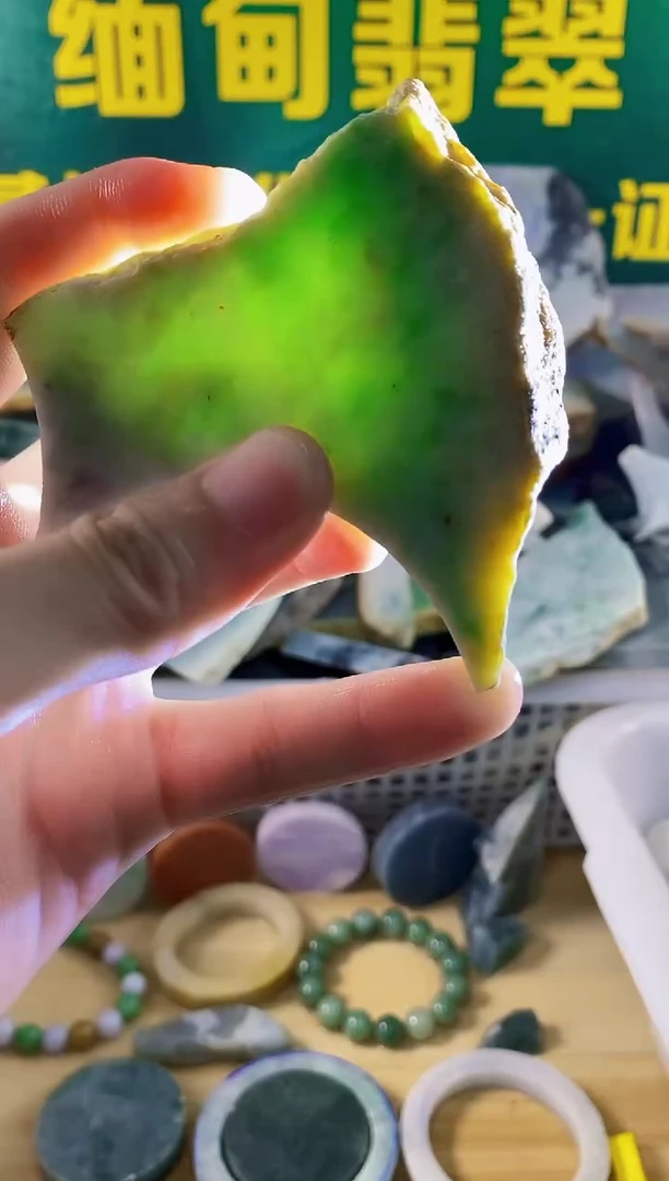 翡翠挂件未镶嵌纯天然A货翡翠7