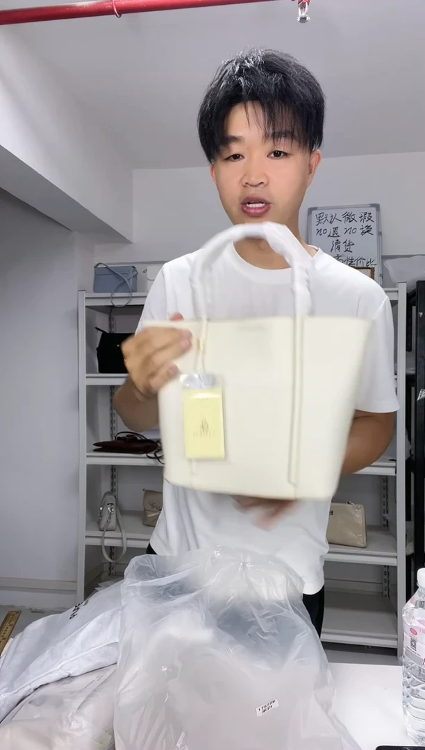 牛皮【尤尤轻奢女包】时尚百搭轻奢款式女包370