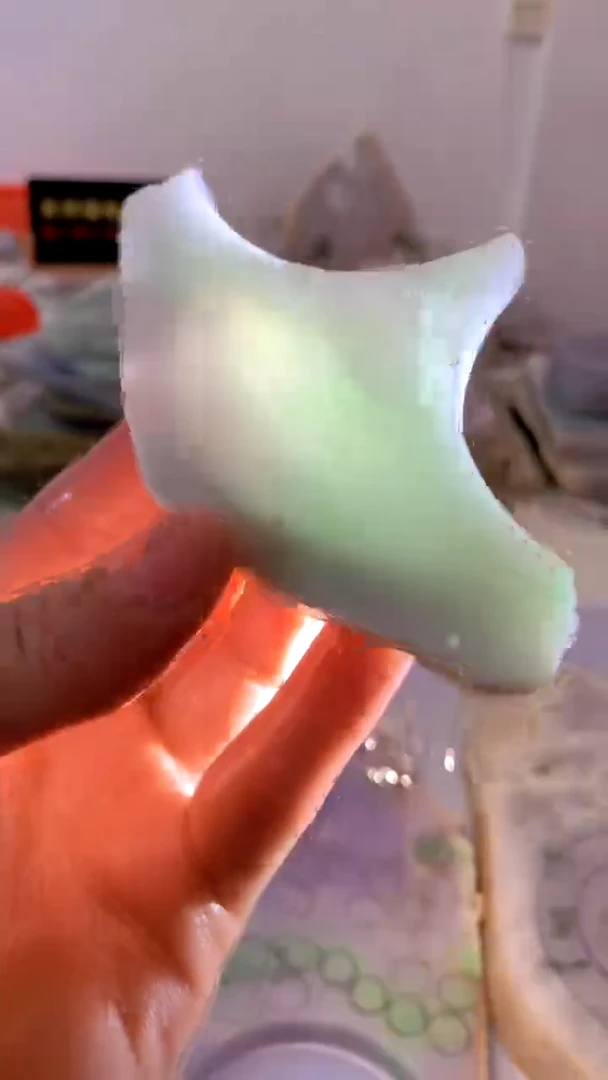 翡翠未镶嵌颈饰缅甸A货翡翠496