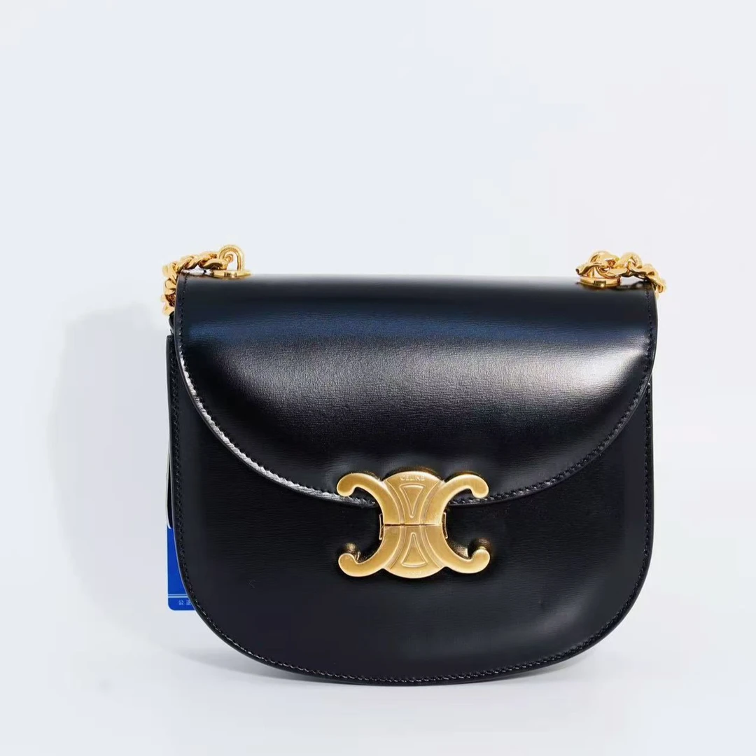 99新 Celine/思琳 Besace Clea亮泽小牛皮 斜挎单肩包黑色