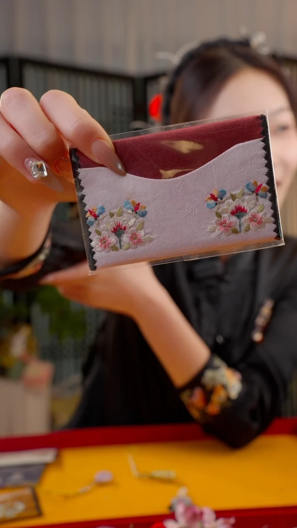 刺绣料*泥非遗绒花饰品