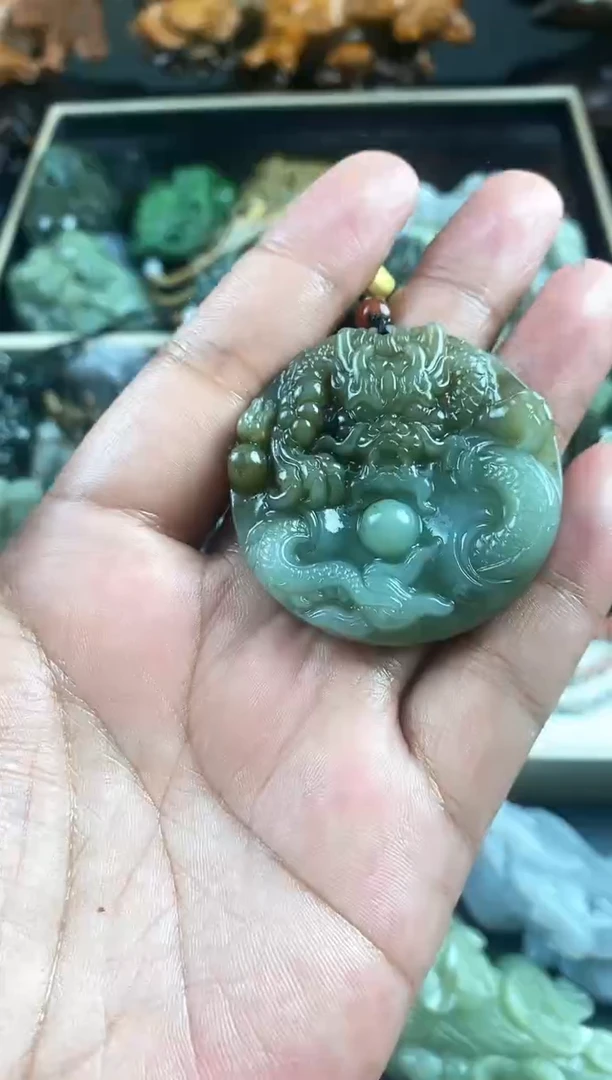 和田玉未镶嵌颈饰1