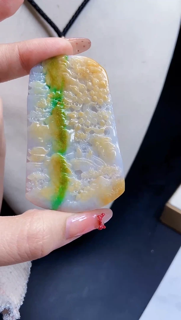 颈饰未镶嵌翡翠翡翠A货
