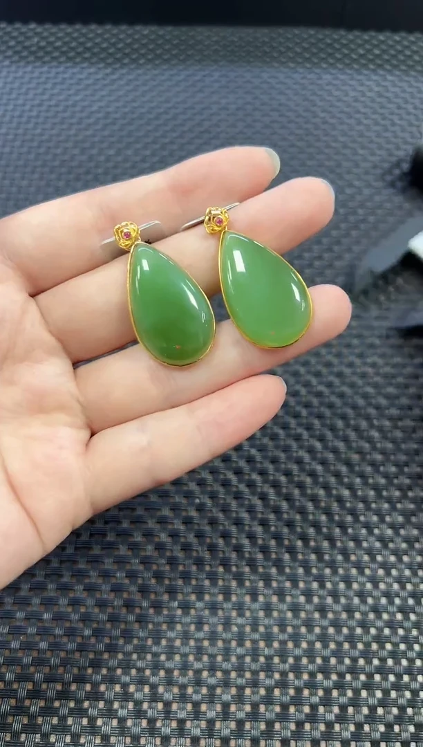 颈饰18K金镶嵌和田玉（多样性发一件）2727