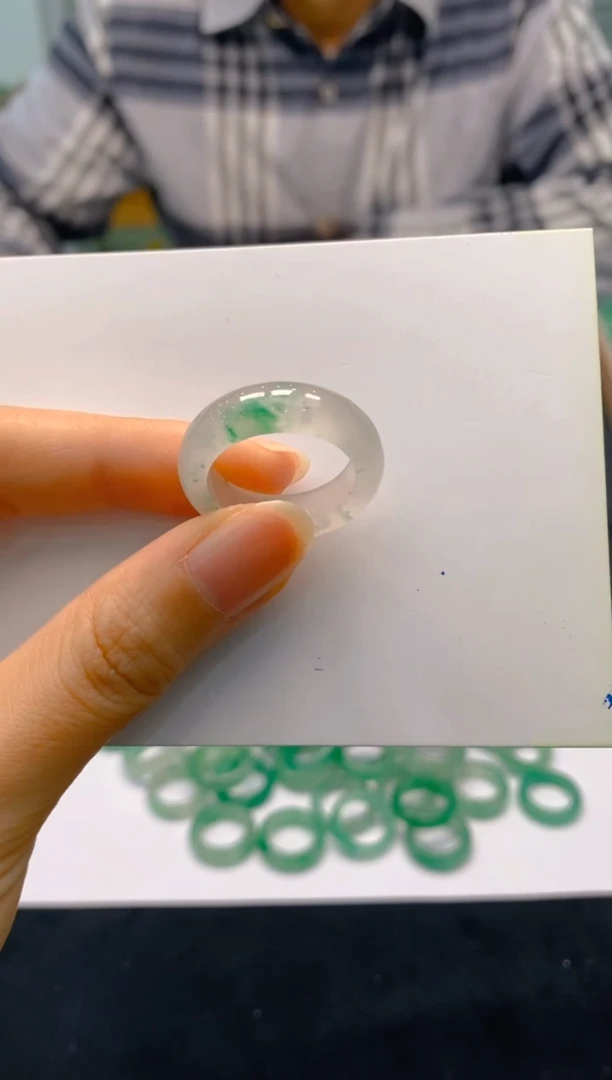 【闪购商品】石英质玉戒指未镶嵌冰美人非洲翠1160