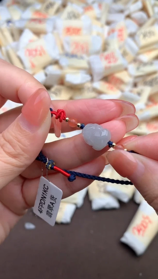 【闪购商品】翡翠手绳未镶嵌 —