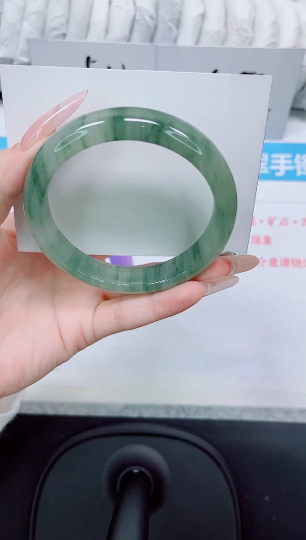 石英质玉手镯未镶嵌222