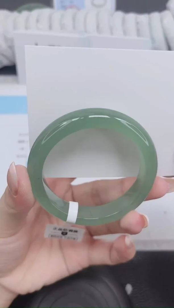 未镶嵌手镯石英质玉172-54.6