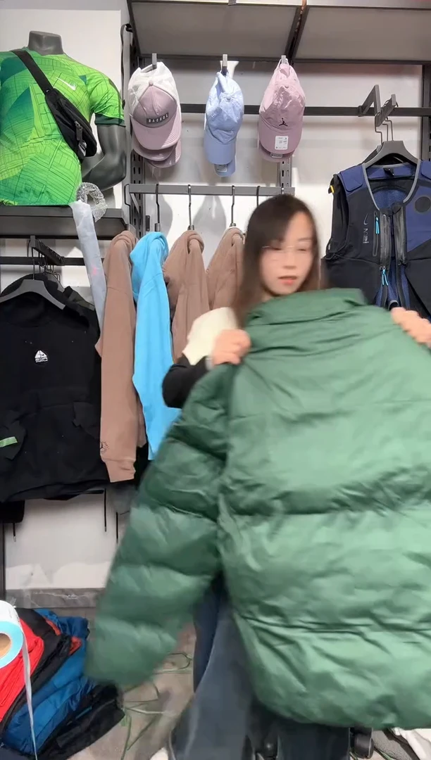 1244编码 瑕疵款直播间过款为准 尺码L