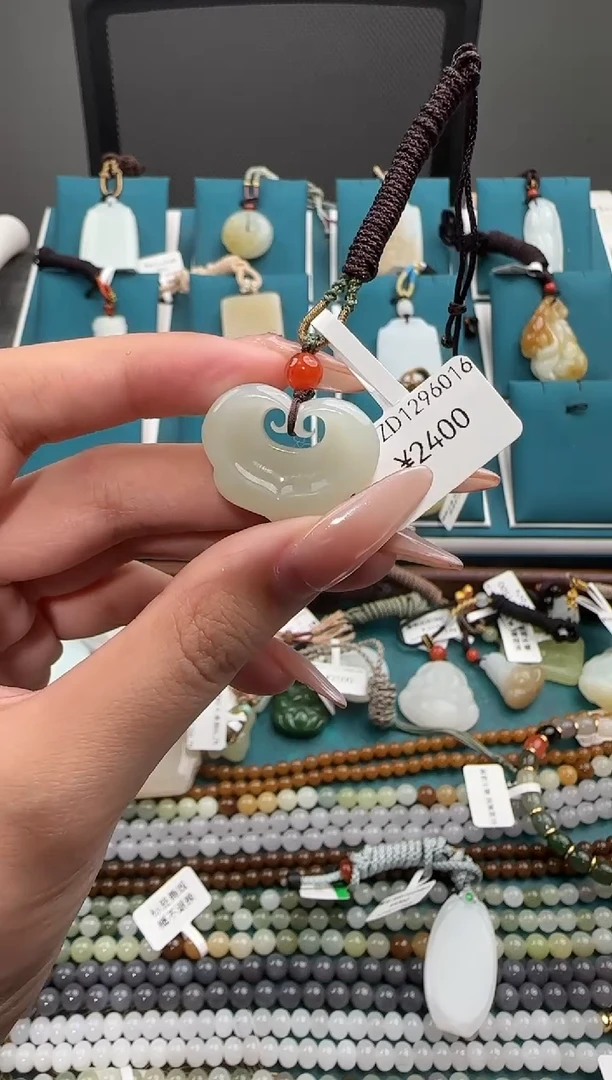 颈饰未镶嵌和田玉ZD