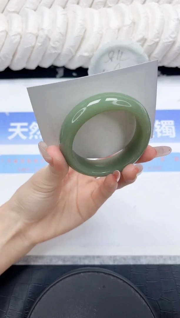 未镶嵌手镯石英质玉267-52
