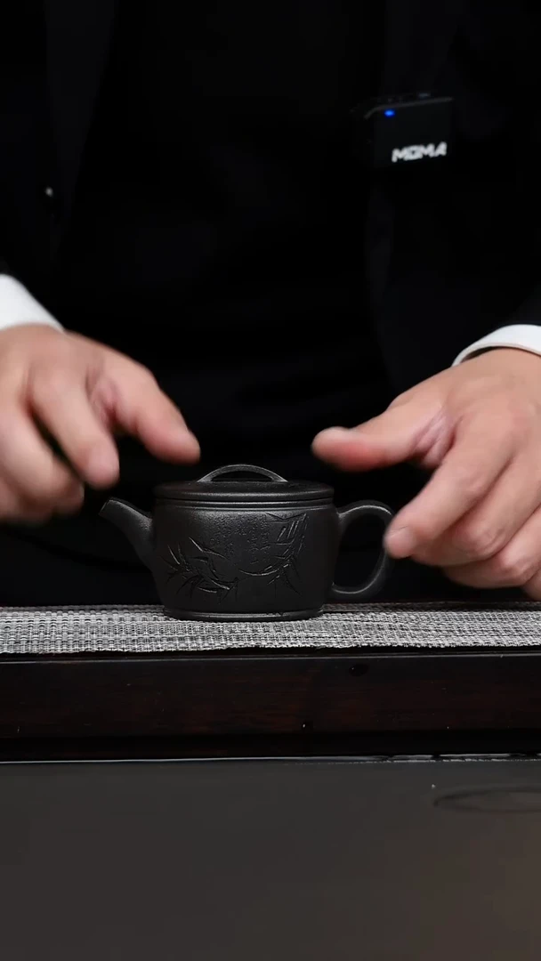 茶壶紫砂龙山古乌泥刻绘汉瓦