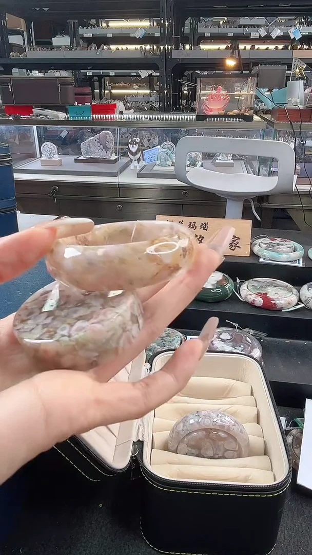未镶嵌手镯石英质玉52圈口（赠品镯心）639744