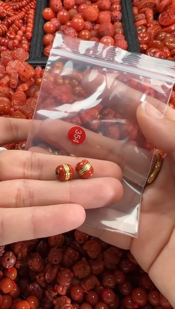 【闪购商品】南红玛瑙颈饰未镶嵌1