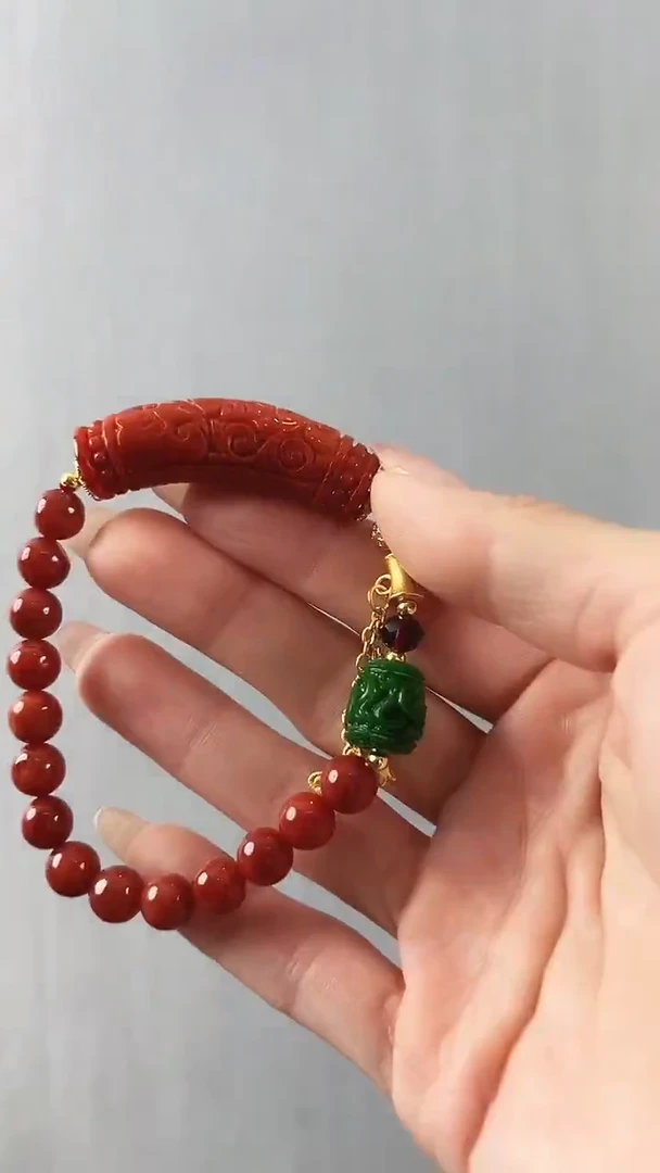 颈饰未镶嵌翡翠手串
