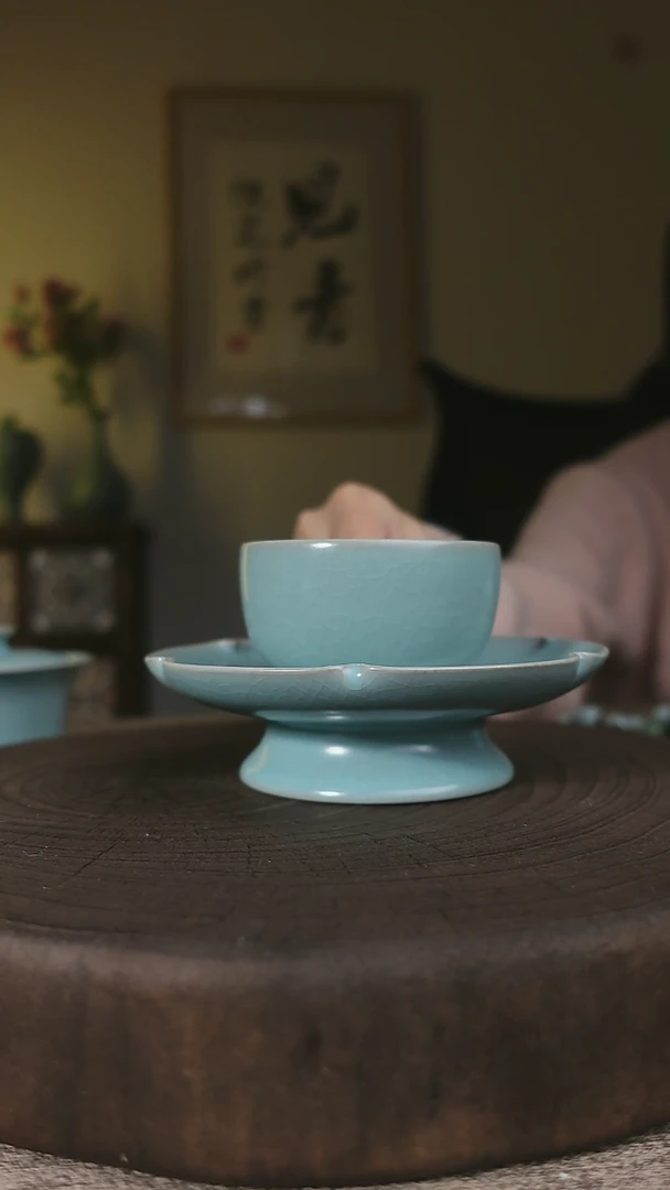 【闪购商品】杯子仿古天青葵瓣式盏托