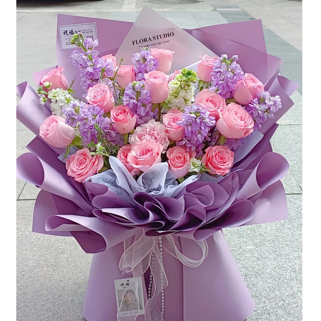 『悠悠我心』19朵粉色玫瑰康乃馨9朵紫罗兰混搭花束女神节热卖