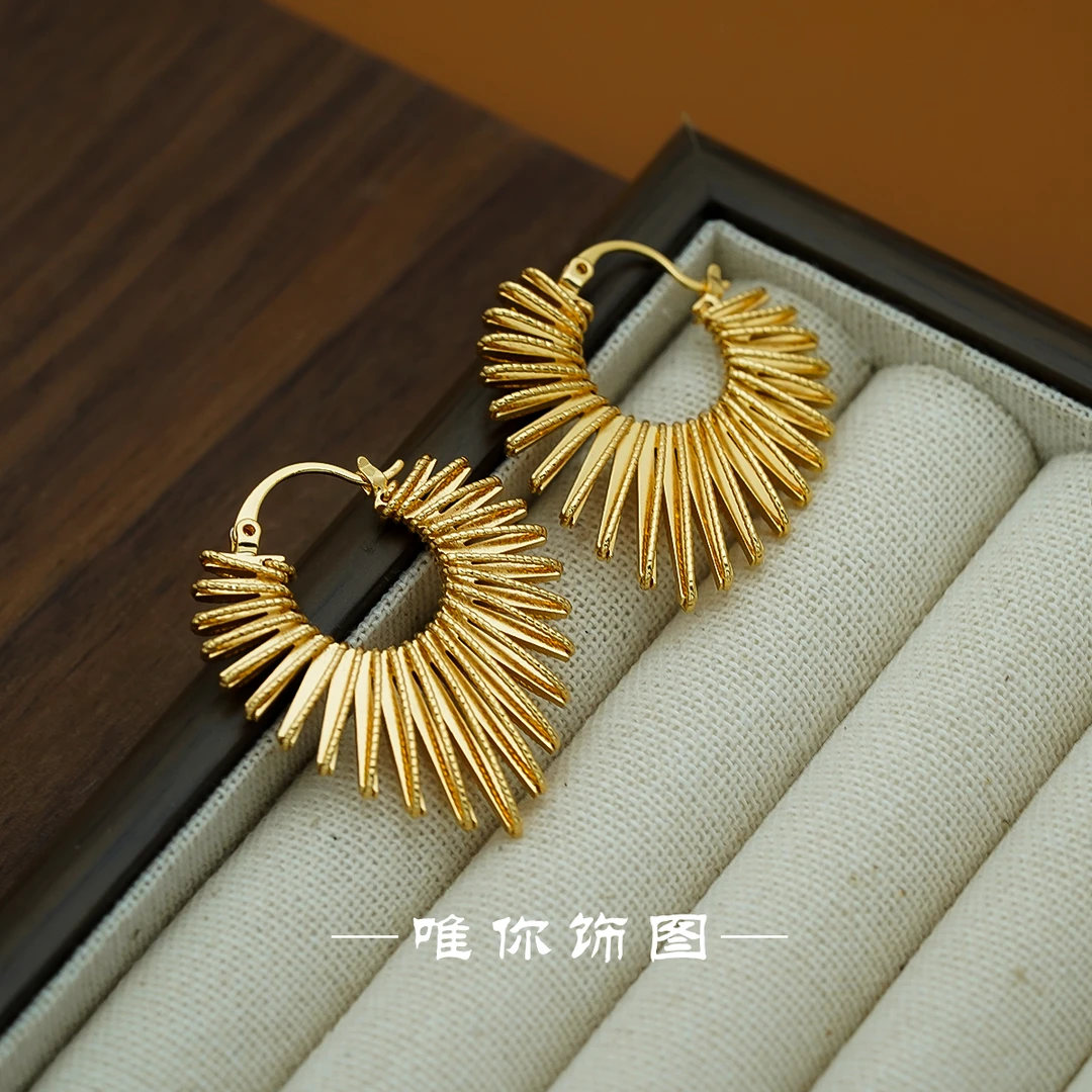 铜合金耳饰 爱心重工简约设计感女耳饰耳环欧美E0252