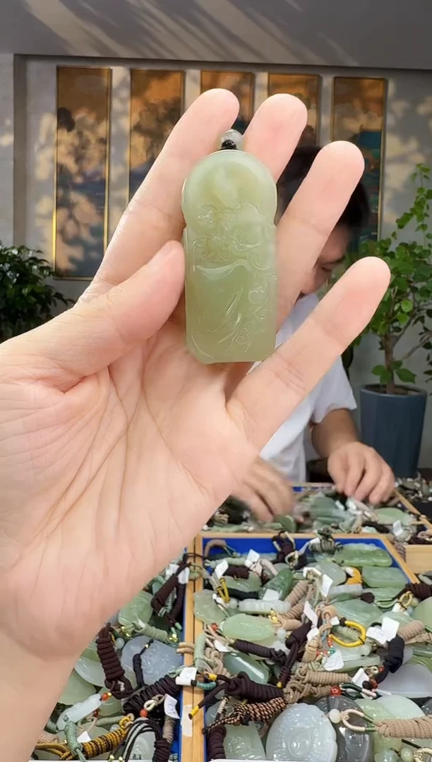 未镶嵌和田玉挂件拍一发一