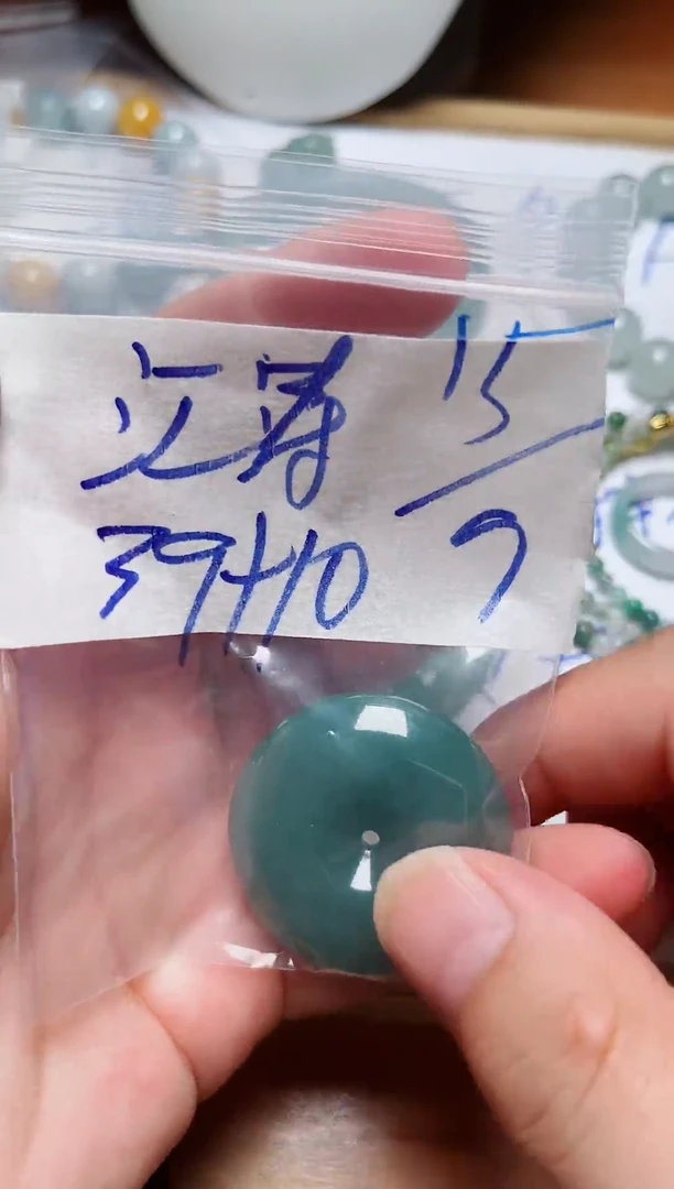 未镶嵌戒指翡翠江**浪拍一发一